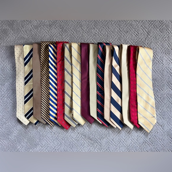 Bundle of 16 Men’s Ties Brooks Brothers Izod Ralph Lauren Nautica - Picture 1 of 5